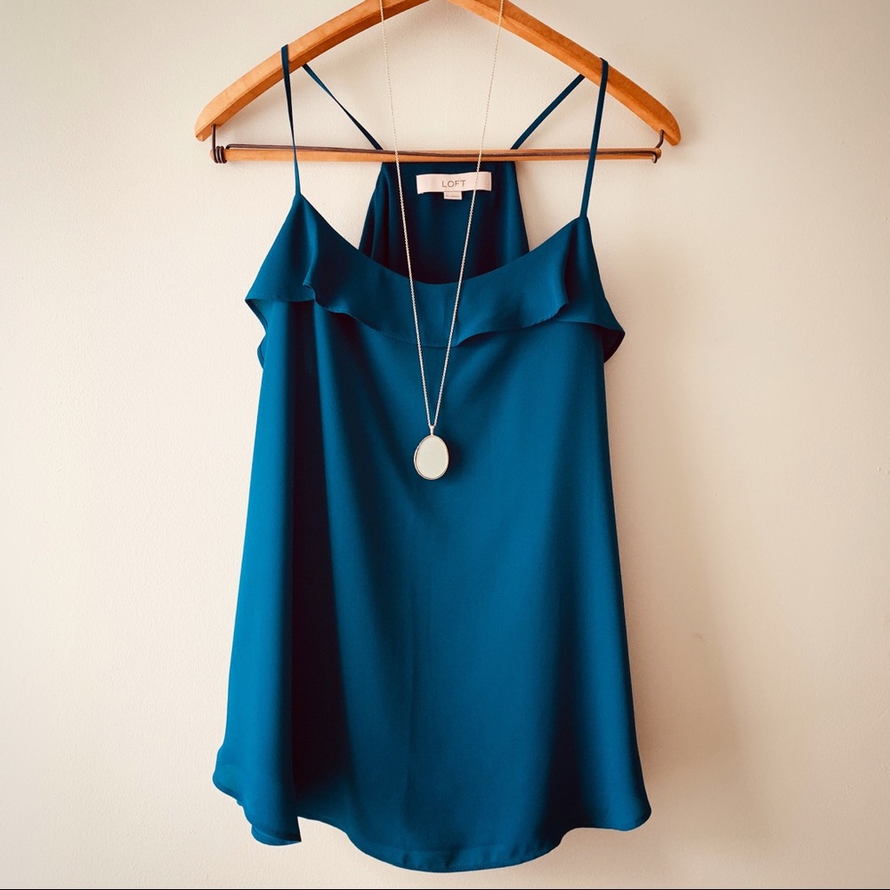 🌞LOFT Ruffle Strappy Cami w/ slight racerback🌞